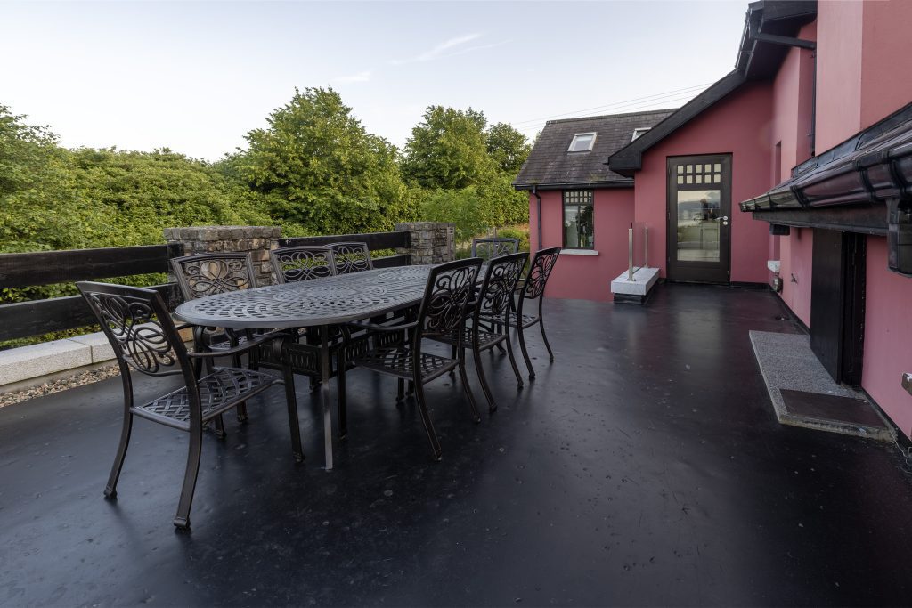 Outdoor dining table and chairs on the terrace